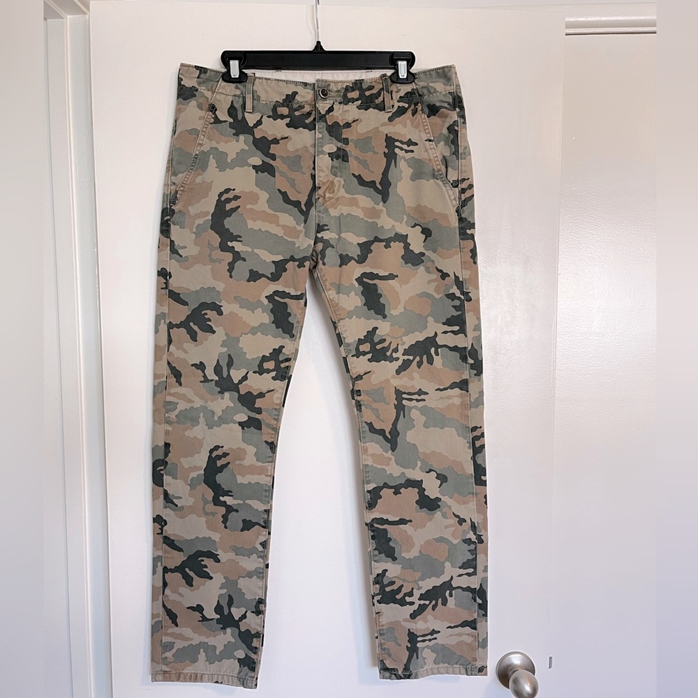 Levi’s Vintage Camo Chino Twill Pants Men’s Size 32x30